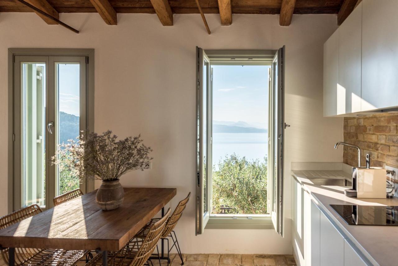 Rizes Sea View Villa Nisaki  Exterior photo