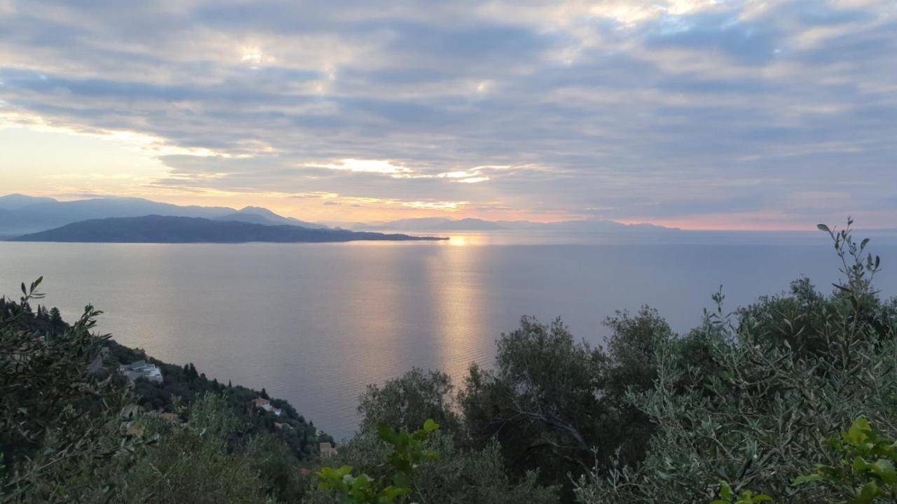 Rizes Sea View Villa Nisaki  Exterior photo